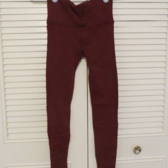 lululemon Reveal Tight: Deep Rouge - Picture 2 of 3